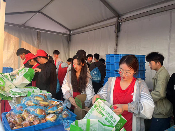 1697426211739872.jpg 1.jpg