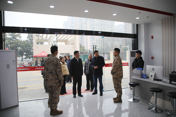 1703835478634446.jpg eq1a2816.jpg